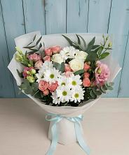 Букет цветов из:  Розы, Лизиантусы и Хризантемы в Равнинном