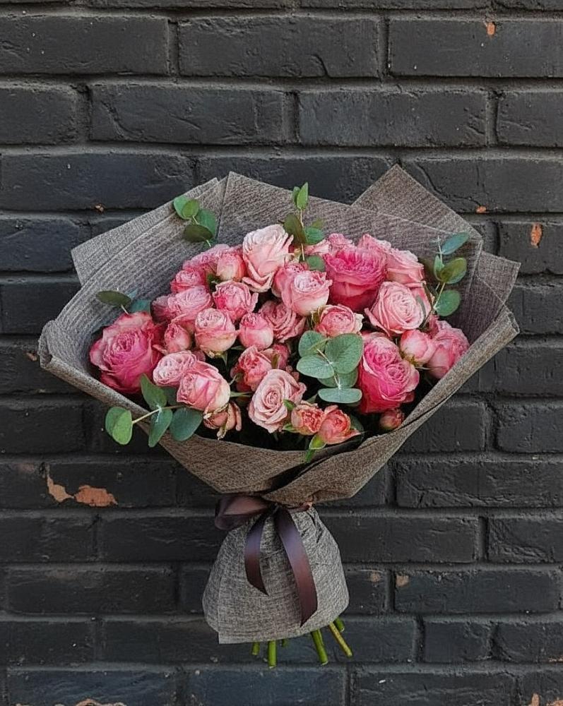 Букет цветов из: Розы в Равнинном