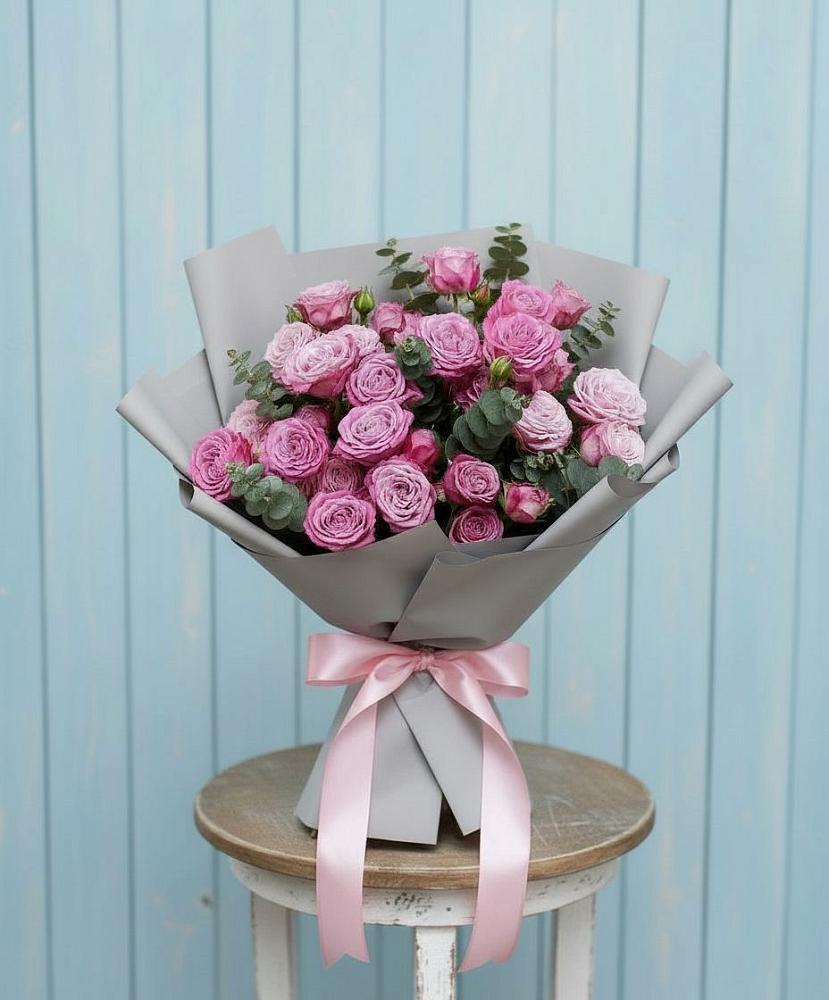 Букет цветов из: Розы в Равнинном