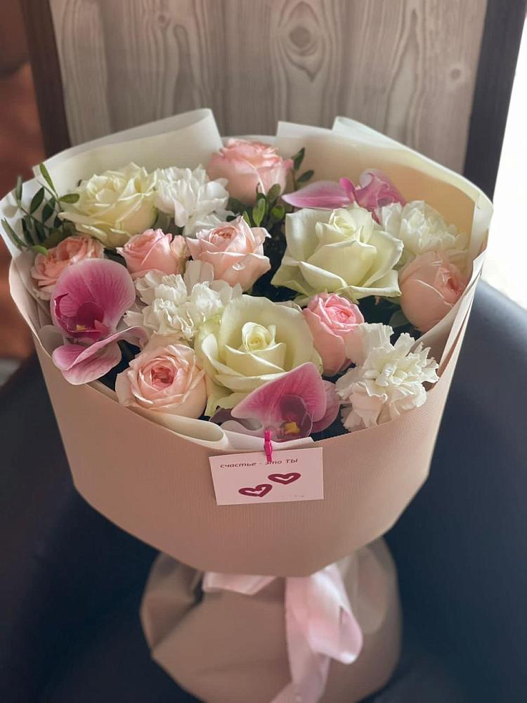 Букет цветов из: Орхидеи, Розы и Гвоздики в Равнинном