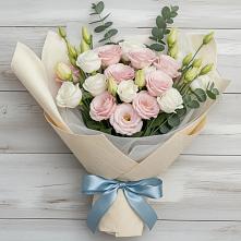 Букет цветов из:  Лизиантусы в Равнинном