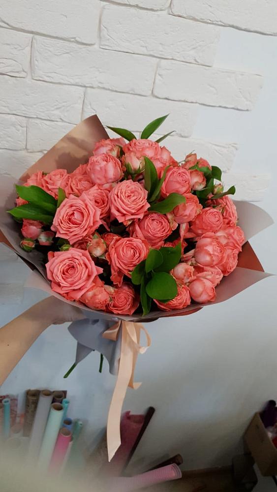 Букет цветов из: Розы в Равнинном