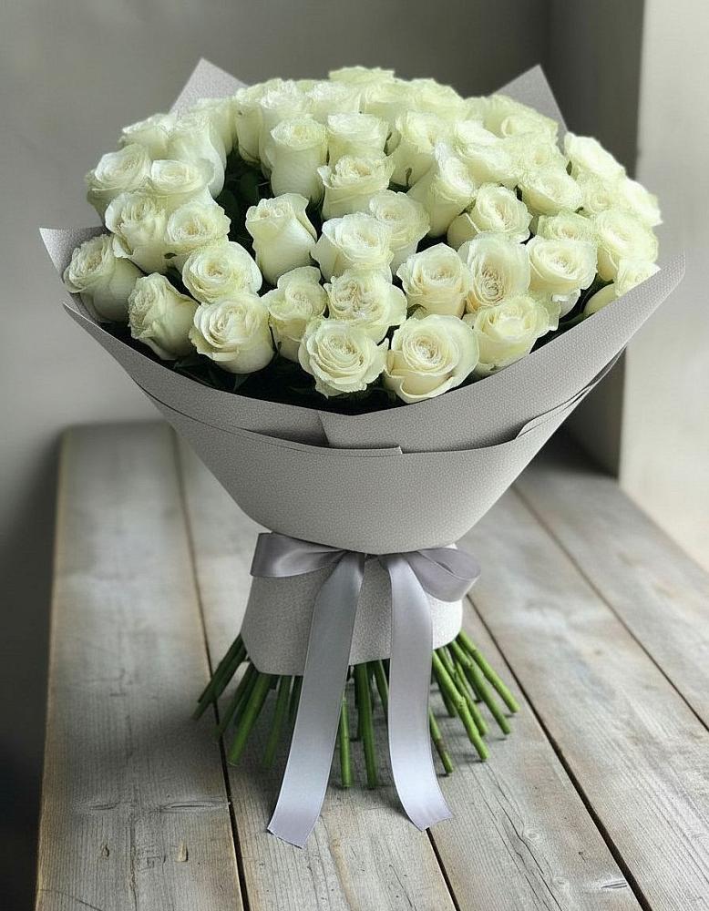 Букет 35 Белых роз в Равнинном