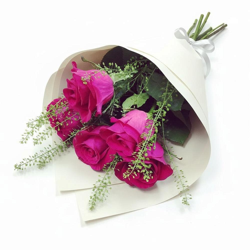 Букет цветов из: Розы в Равнинном