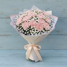 Букет цветов из:  Гвоздики в Равнинном