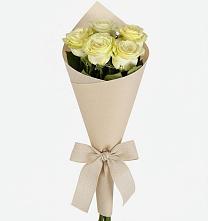 Букет цветов из:  Розы в Равнинном