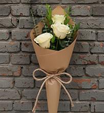 Букет цветов из:  Розы в Равнинном