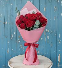 Букет цветов из:  Розы в Равнинном