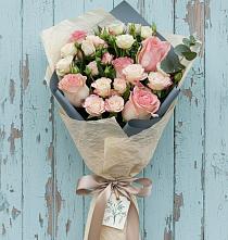 Букет цветов из:  Розы #REPLACE_PRED# Равнинном