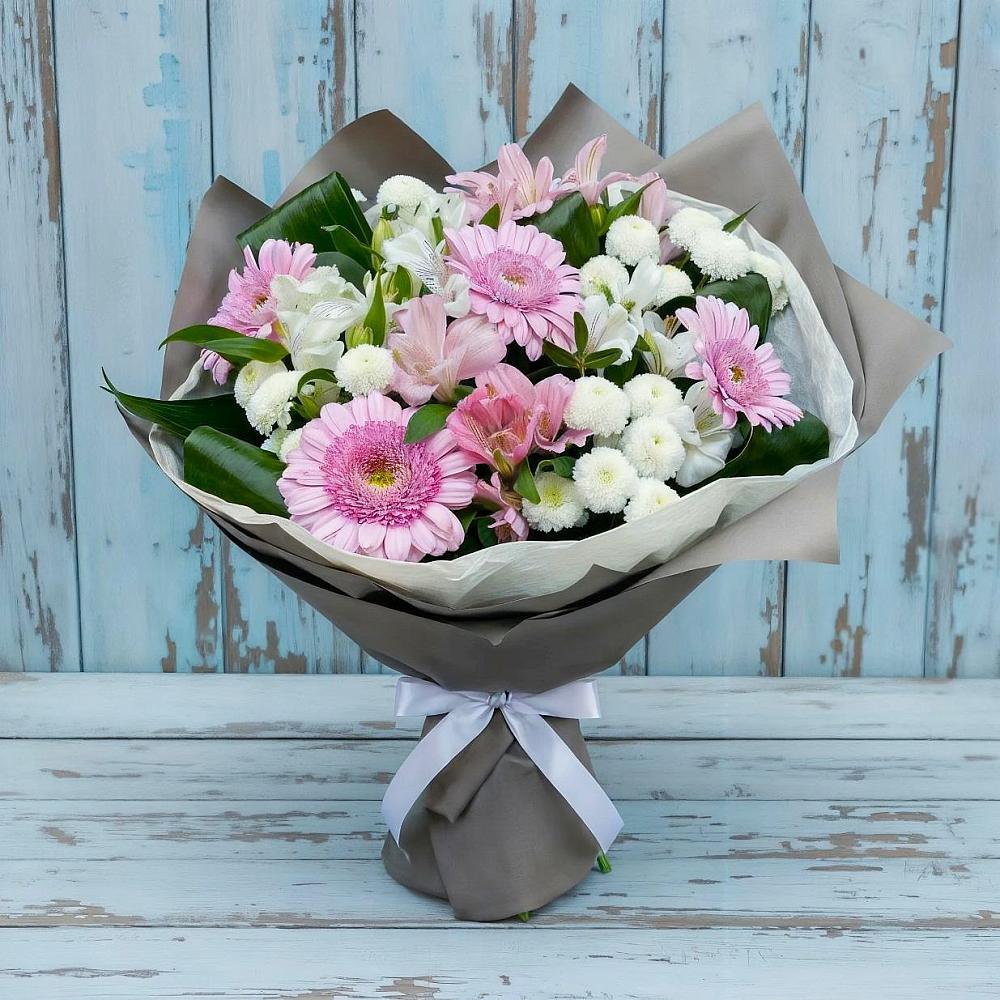 Букет цветов из: Герберы, Альстромерии и Хризантемы в Равнинном