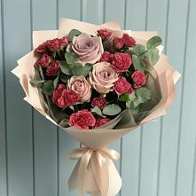 Букет цветов из:  Гвоздики и Розы в Равнинном