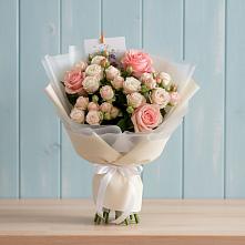Букет цветов из:  Розы #REPLACE_PRED# Равнинном