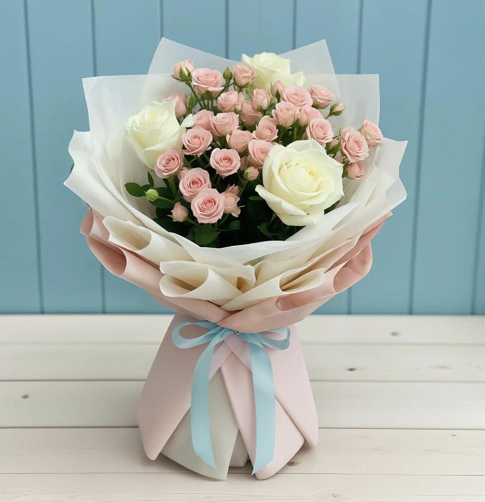 Букет цветов из: Розы в Равнинном