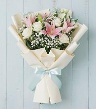Букет цветов из:  Лилии в Равнинном