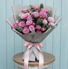 Букет цветов из:  Розы #REPLACE_PRED# Равнинном